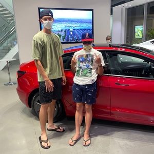 Meet your Posher, Hudson